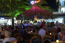 Alanya uitgaan