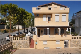 Familie villa Kusadasi te koop in Davutlar